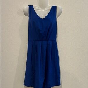 Elegant Royal Blue Sleeveless Dress with Open Back